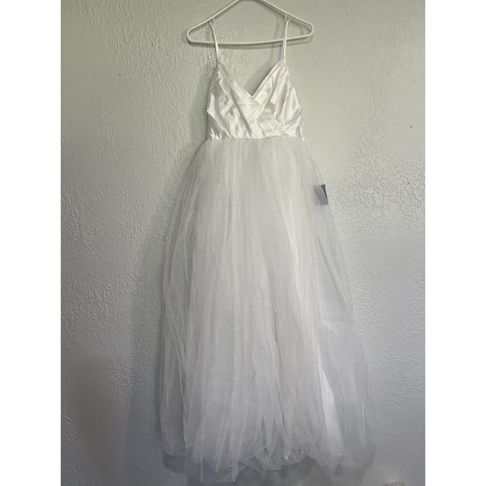 Lulus Spellbinding Beauty White Glitter Sleeveless Tulle Gown
